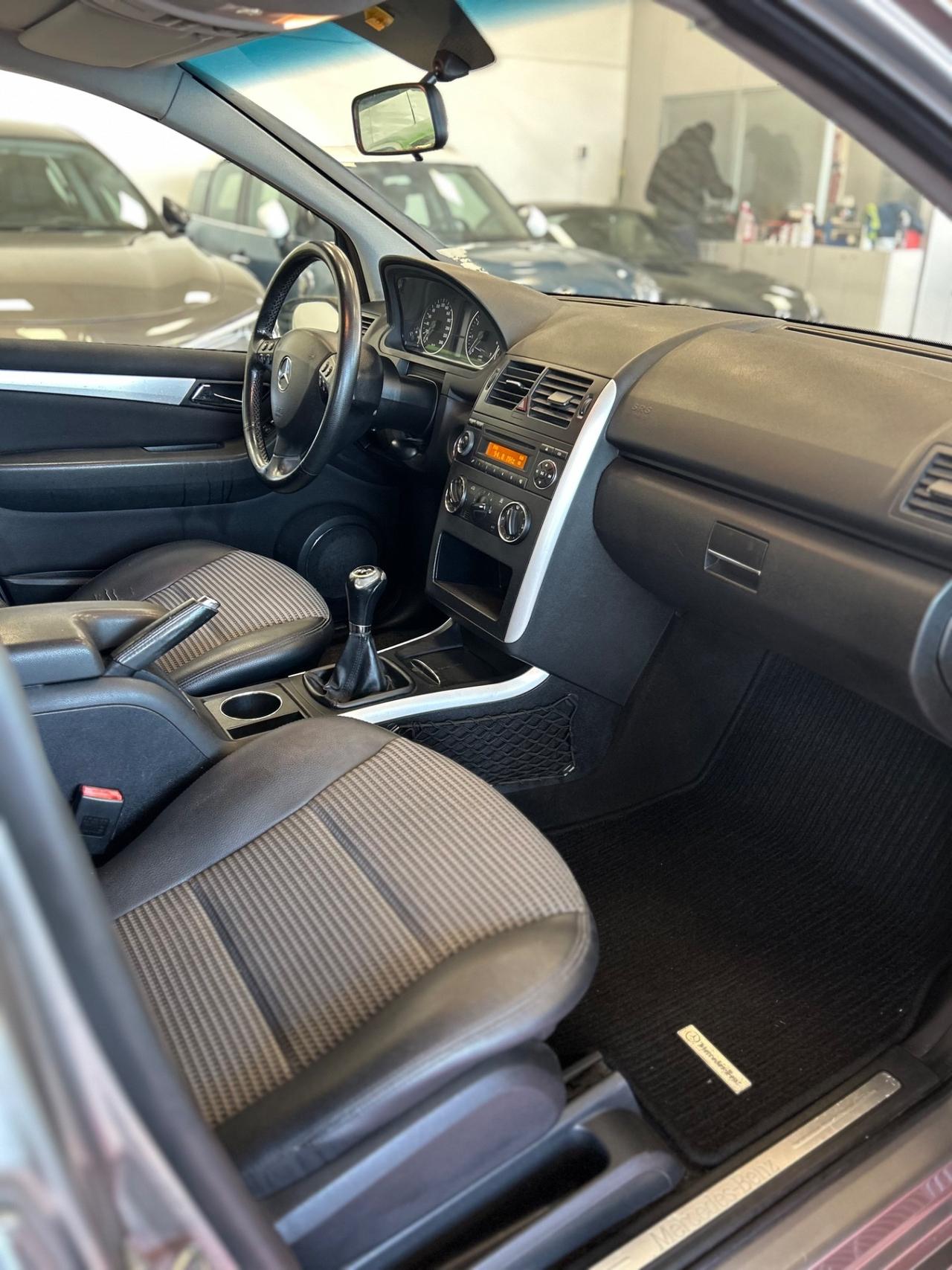 Mercedes-benz A 150 (W-C169) Avantgarde (70 kw)