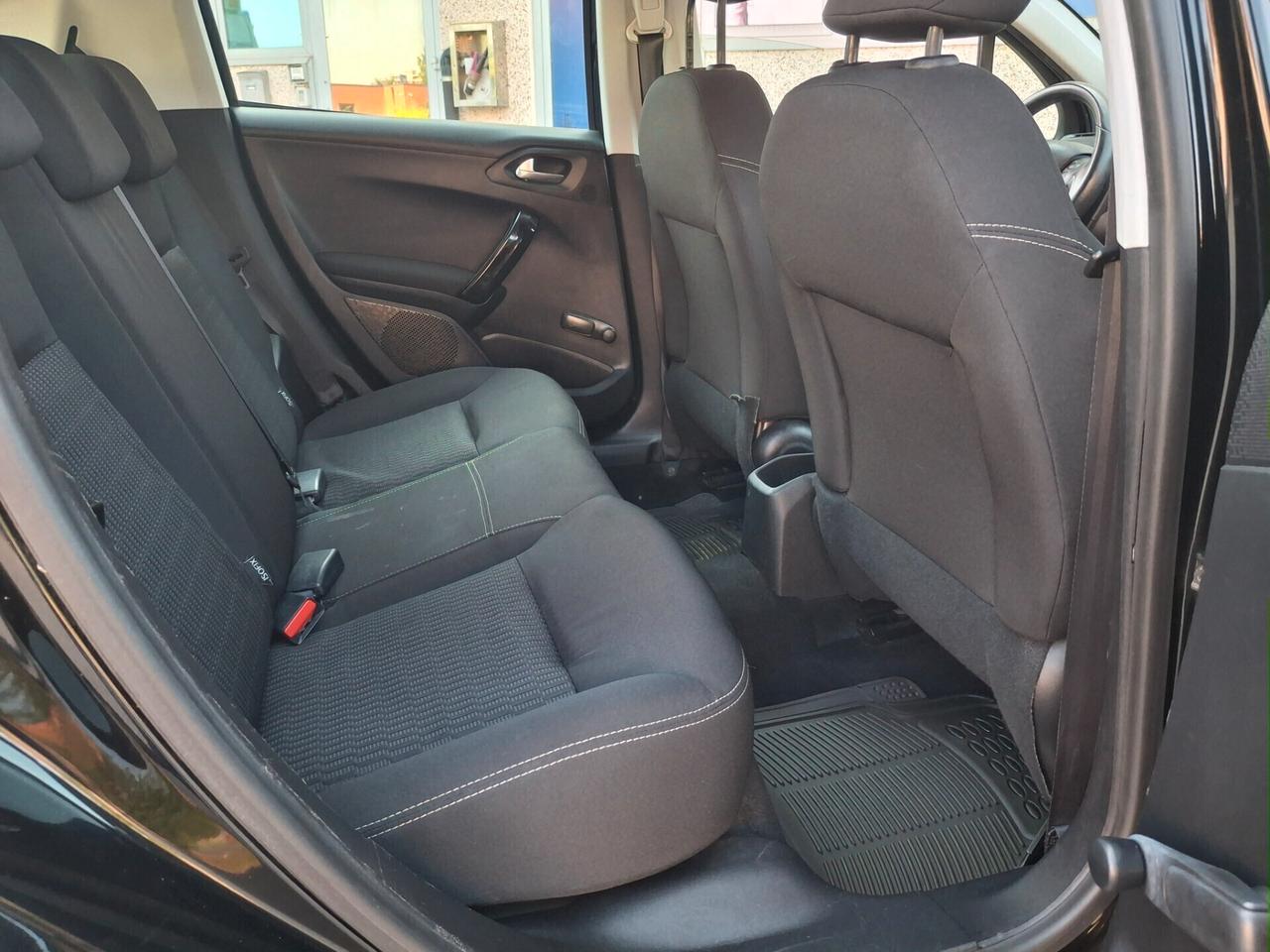 Peugeot 208 PureTech 82cv.-EURO 6-NEOPATENTATI-
