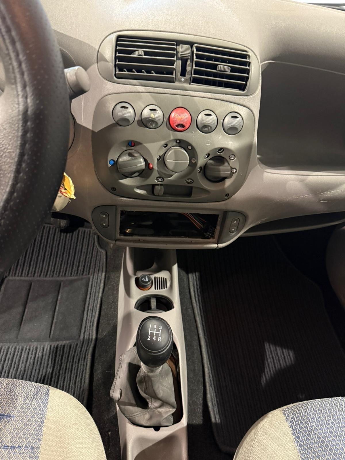 Fiat 600 1.1 -NEOPATENTATI