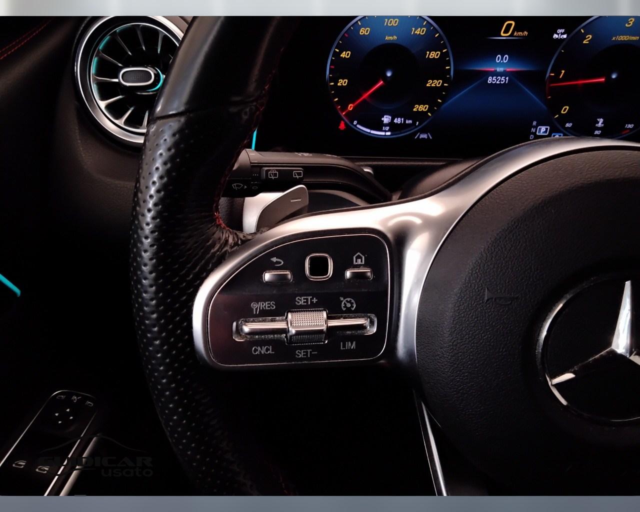 Mercedes-Benz GLB - X247 2019 - GLB 180 d Premium auto