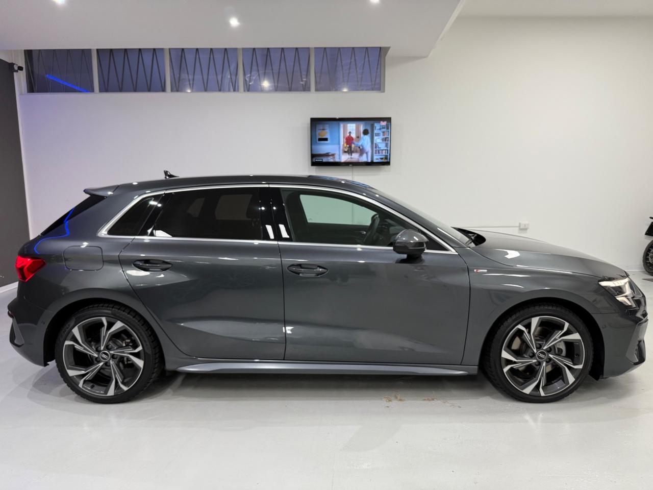 Audi A3 35 2.0TDI 150CV S tronic S line