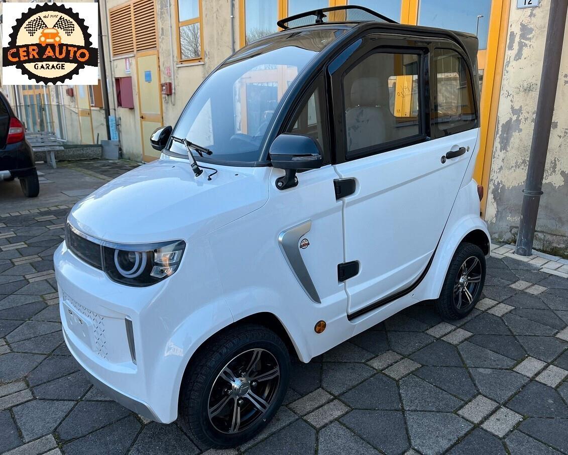 DELTA1 scooter cabinato per anziani/disabili minicar microcar