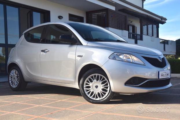 Lancia Ypsilon 1.3 m-jet 95cv Gold