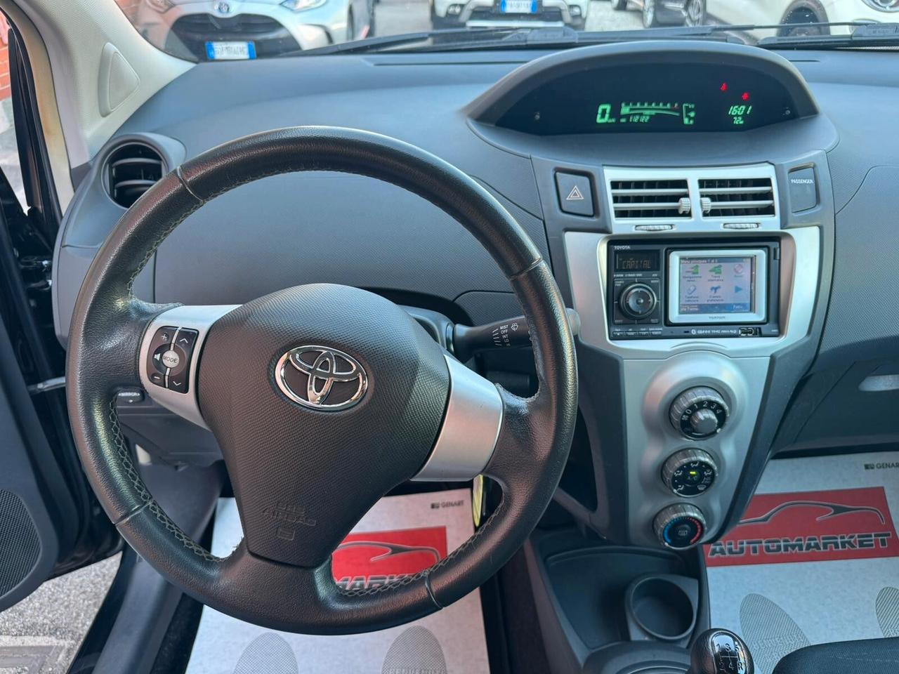 Toyota Yaris 1.0 69CV 3 porte Sol