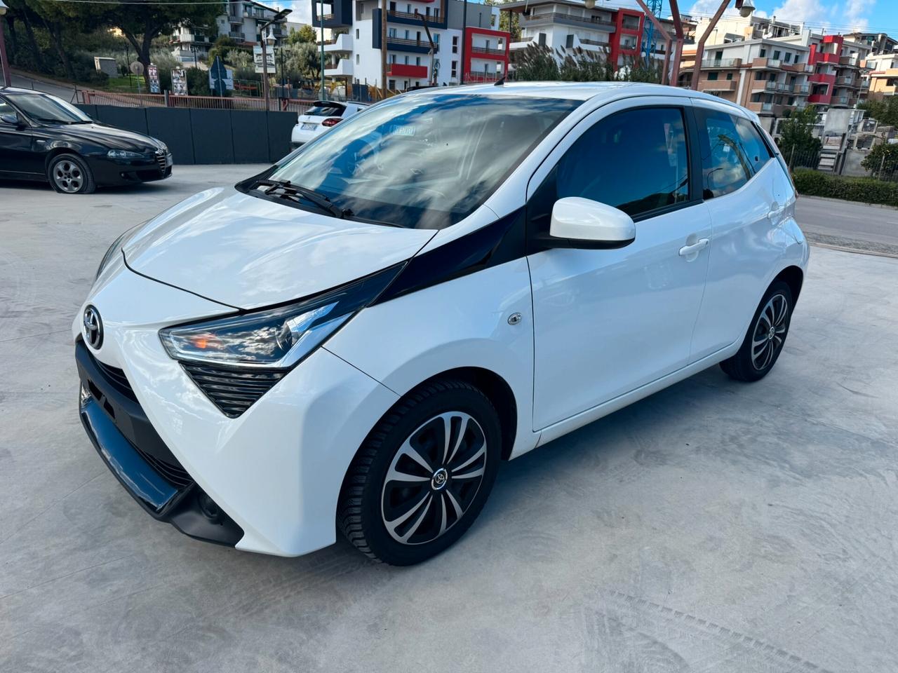 Toyota Aygo 1.0 VVT-i 72 CV 5 porte x-