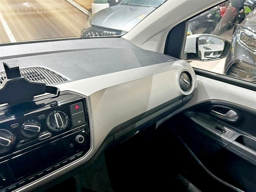 Volkswagen up! 1.0 75 CV 5p. high