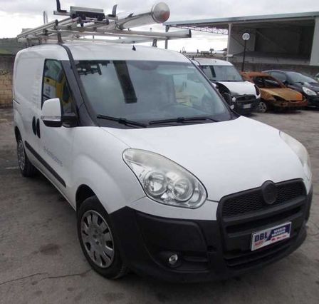 Fiat Doblo 1.6 MJT motore rotto danneggiato