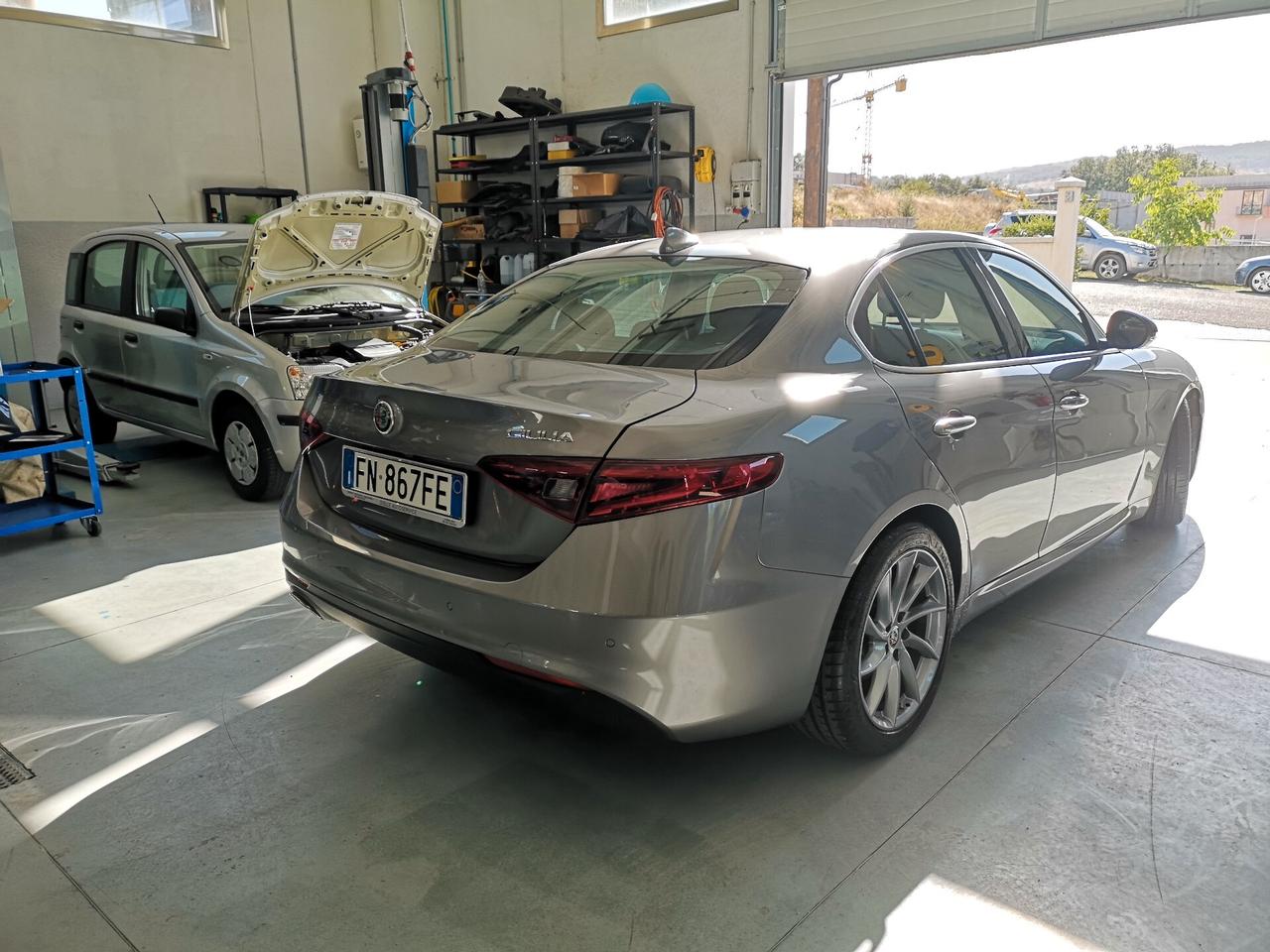 Alfa Romeo Giulia 2.2 Turbodiesel 150 CV AT8 Business