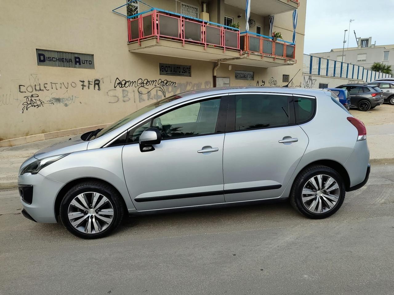Peugeot 3008 1.6 HDi 115CV PRONTA CONSEGNA