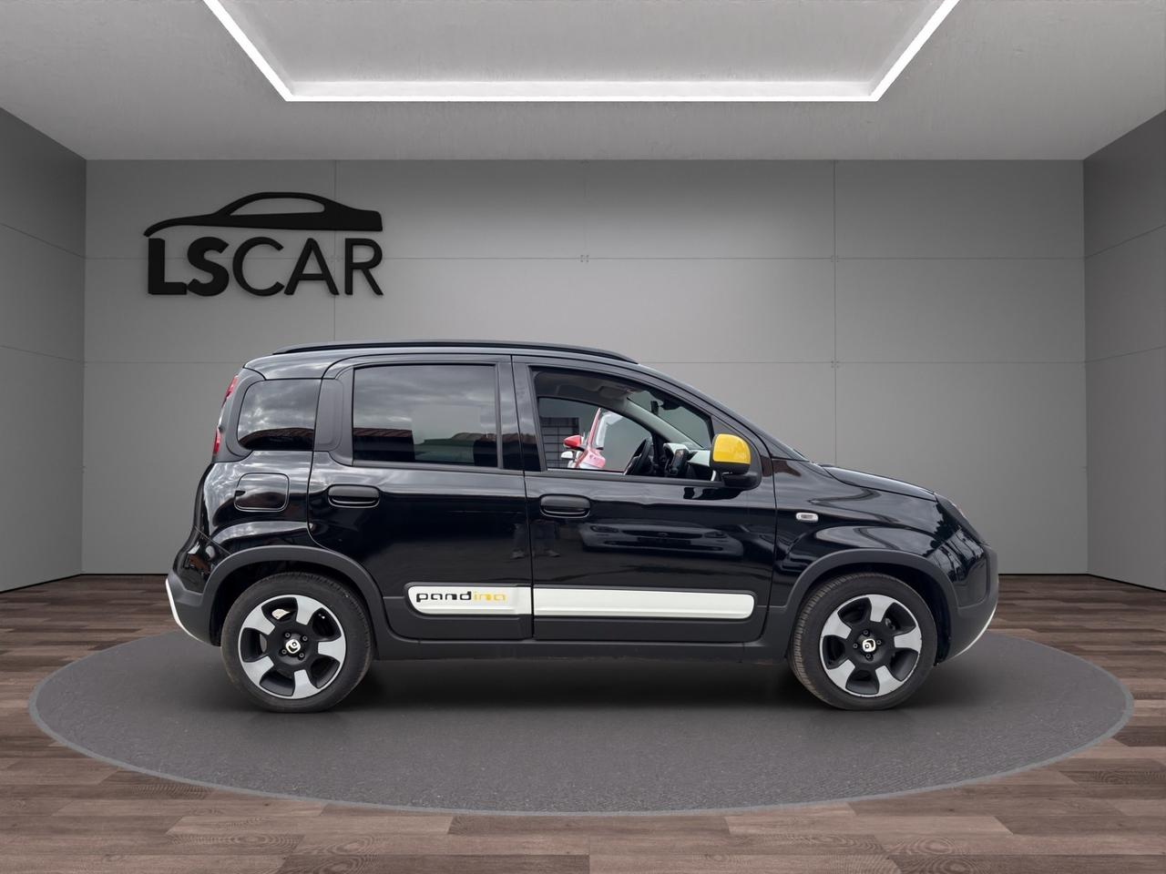 Fiat - Pandina Cross 1.0 firefly hybrid
