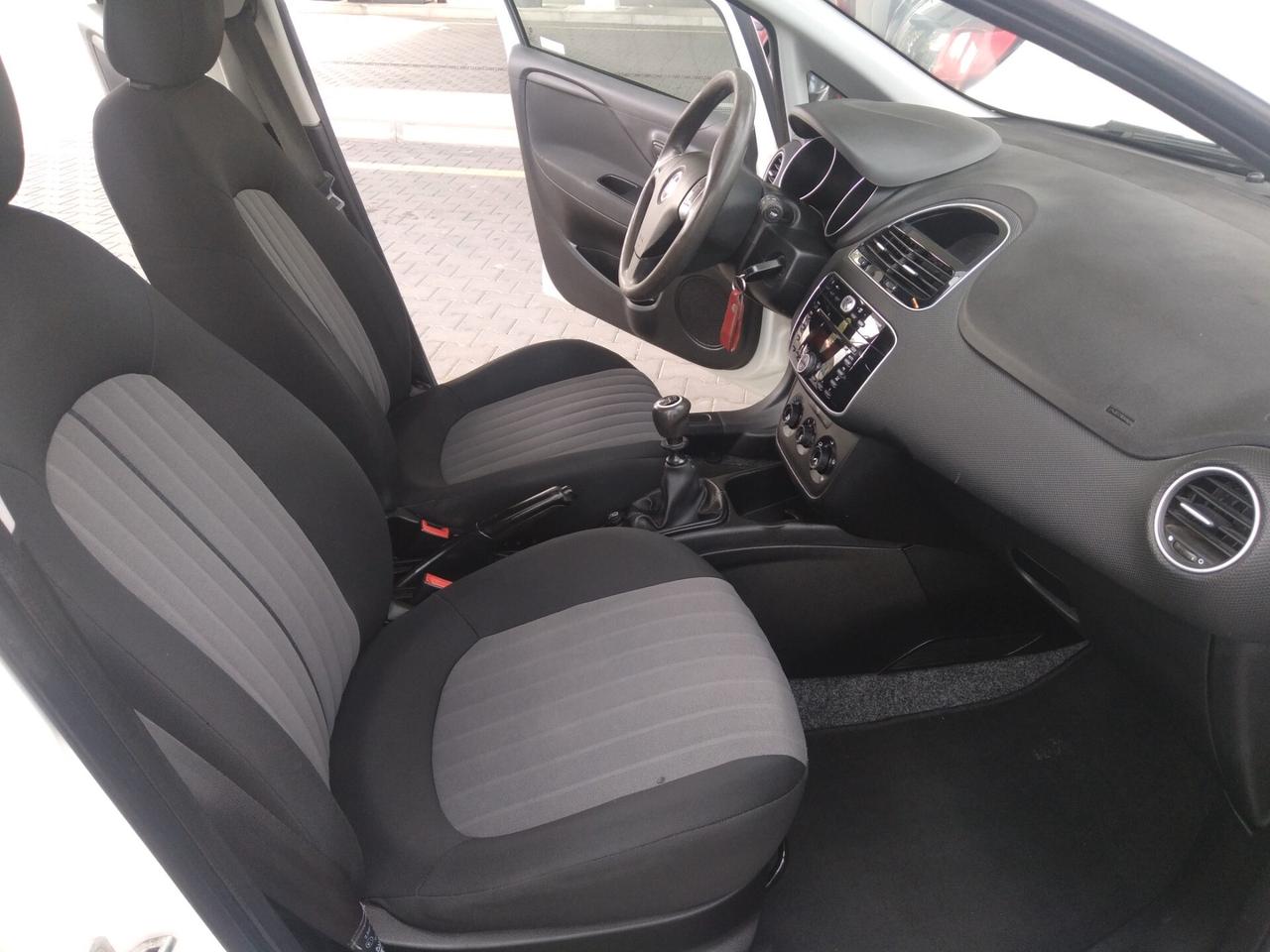 Fiat Punto 1.4 8V 77cv 5 porte Natural Power Street x neopatentati