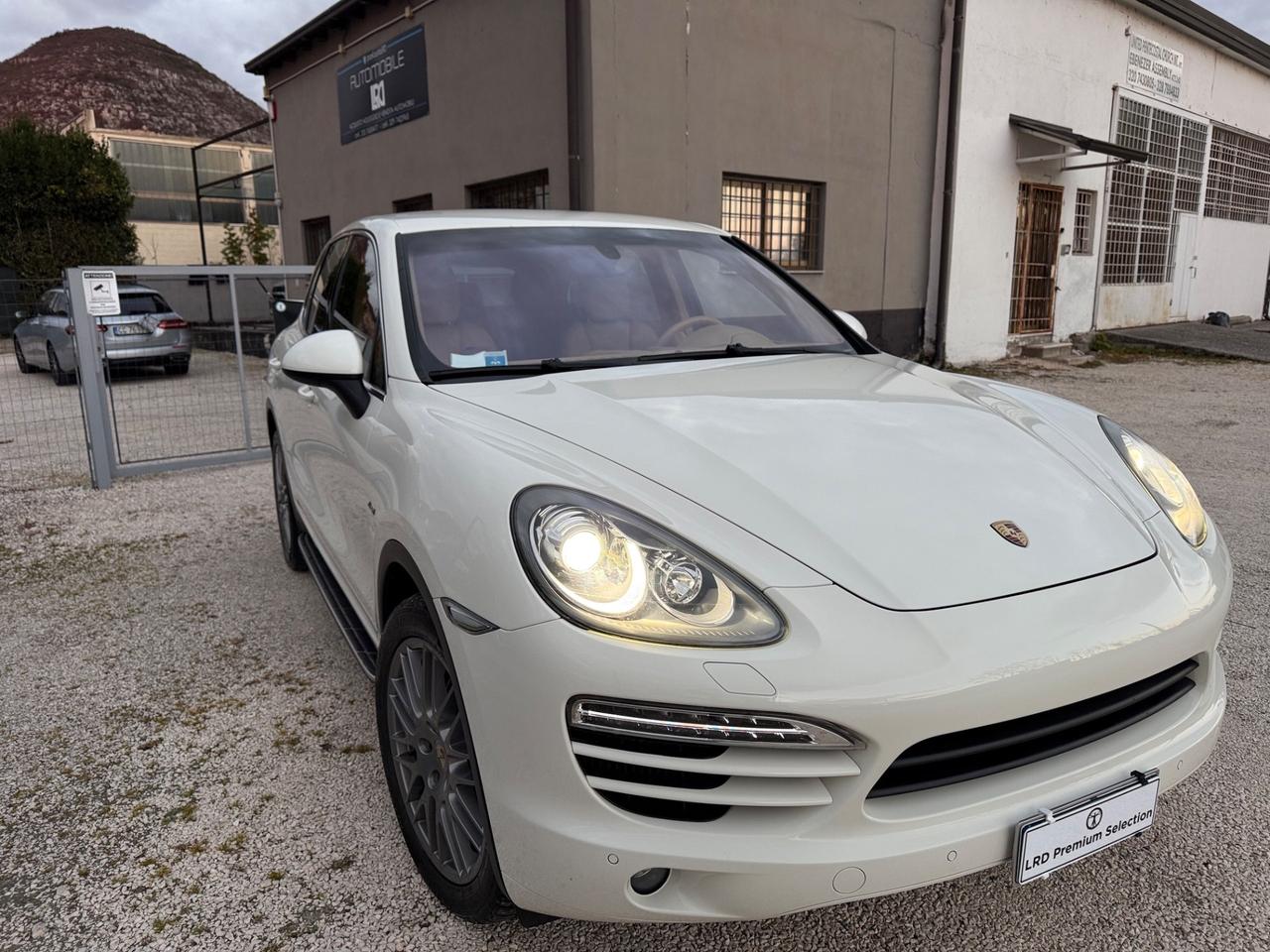 Porsche Cayenne 3.0 Diesel 245cv navi*led+pelle Euro5
