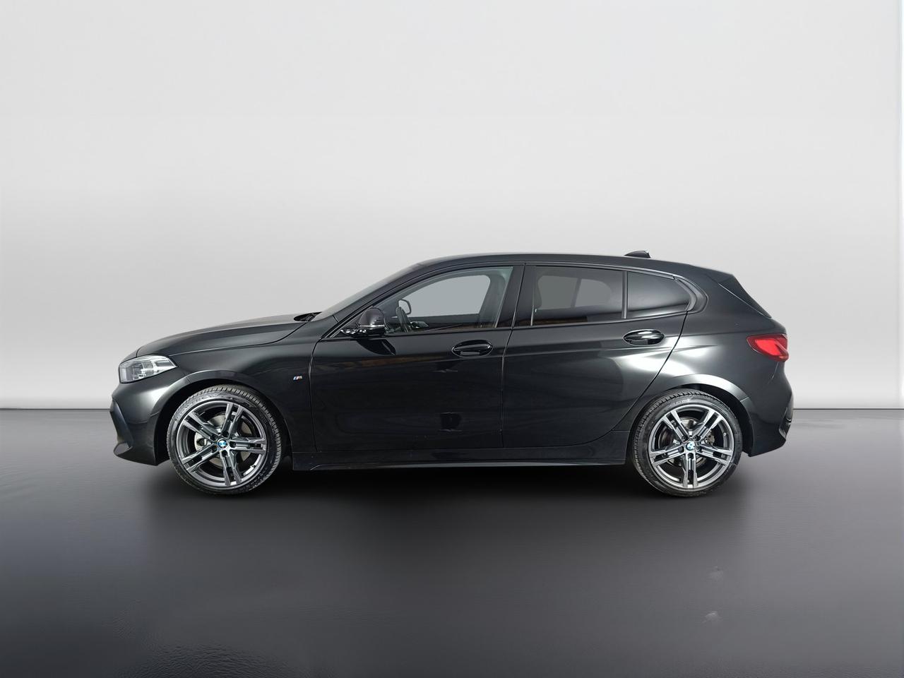 BMW Serie 1 F40 - 118d Msport auto
