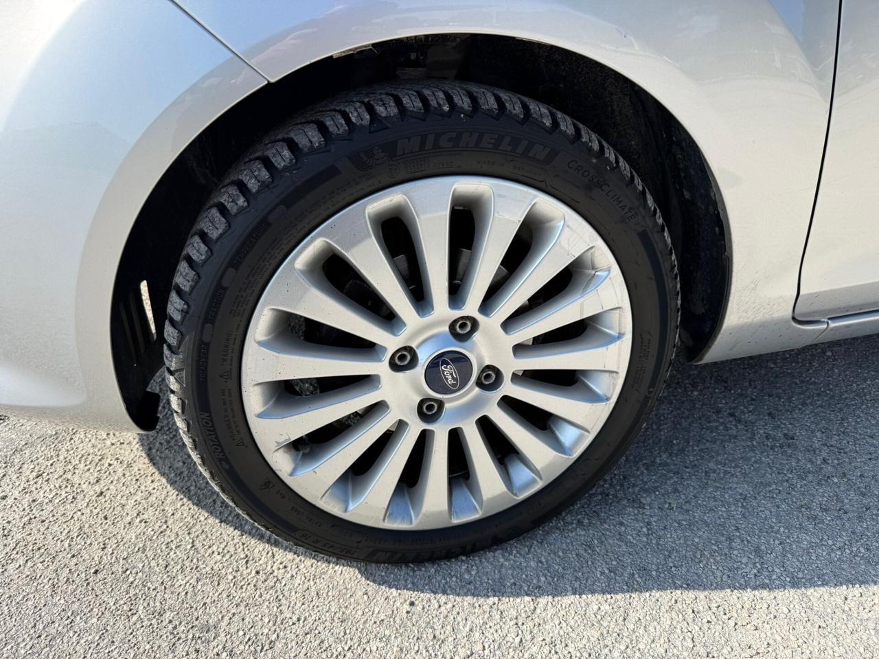 Ford Fiesta Titanium 1.2 benzina Unipro NEOPATENTATI