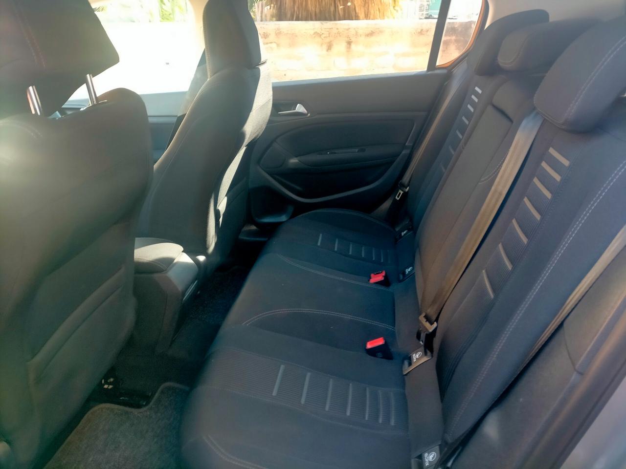 Peugeot 308 1.6 e-HDi 115 CV Stop&Start Allure