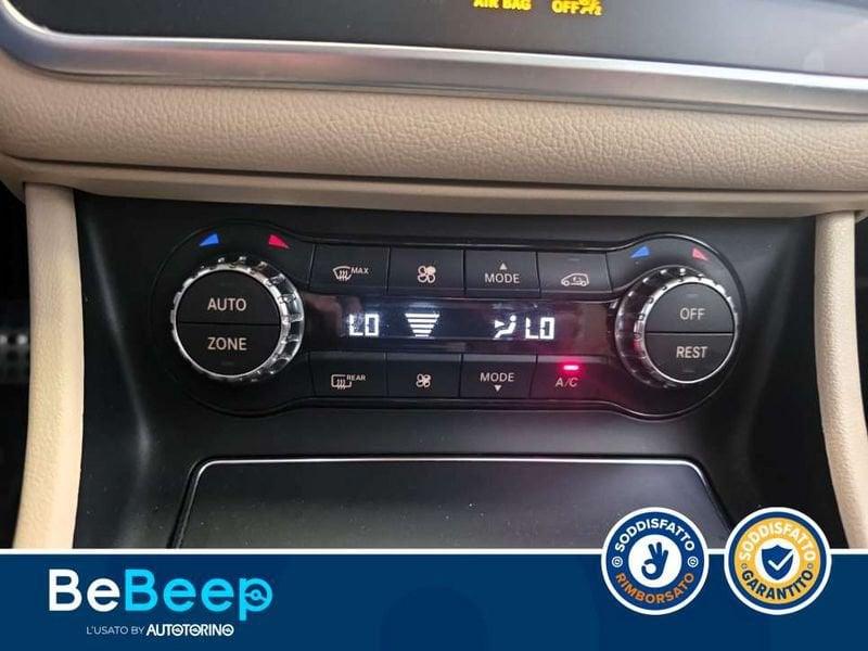 Mercedes-Benz GLA 200 D PREMIUM 4MATIC AUTO