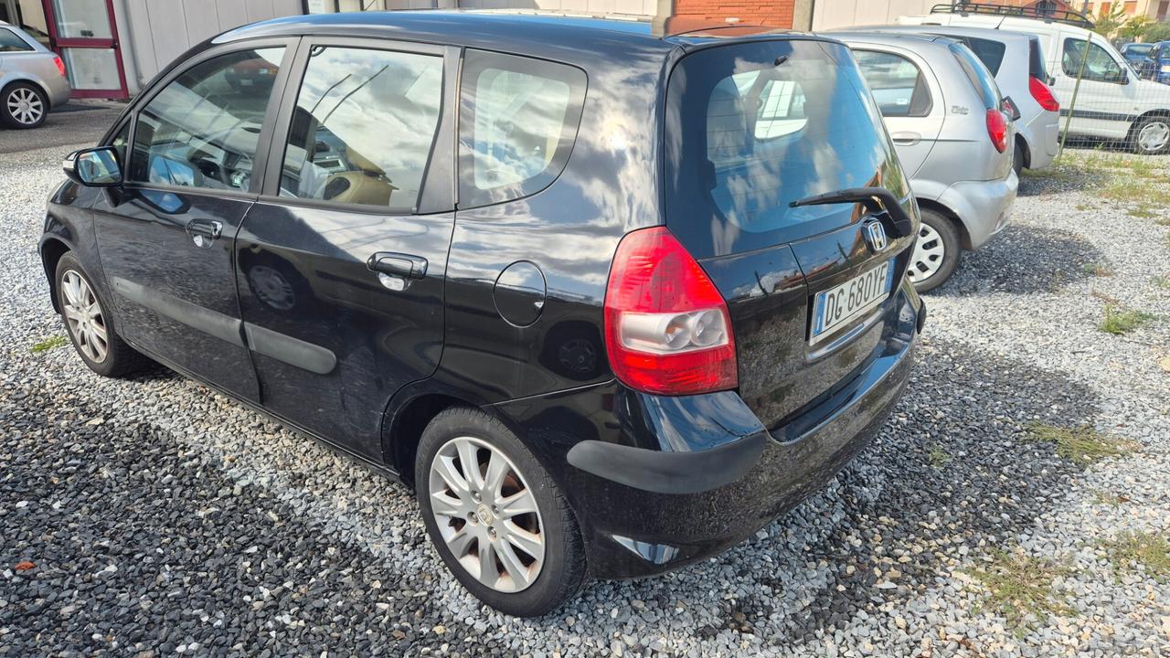 Honda Jazz 1.2 i-DSi 5p. Live +