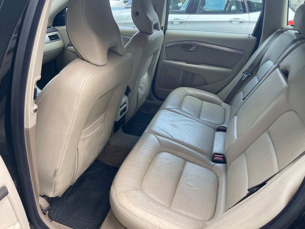 Volvo XC 70 XC70 D5 AWD Summum