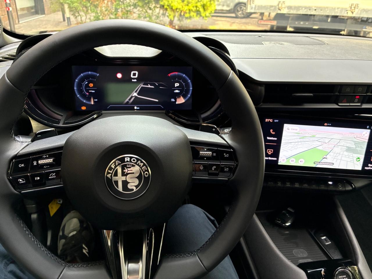 Alfa Romeo Junior 1.2 145 CV Hybrid eDCT6 Ti
