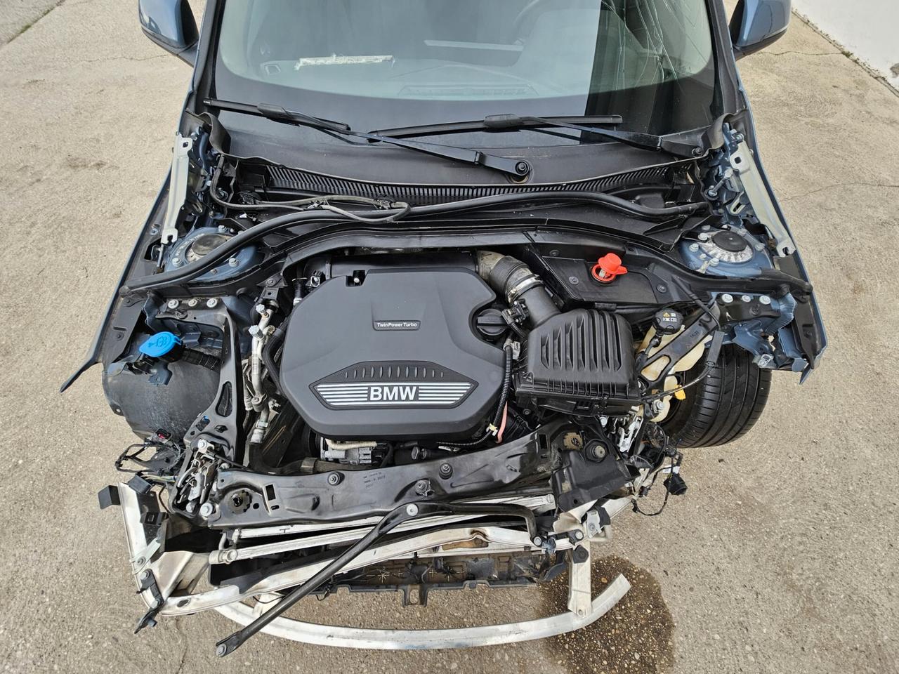 BMW 116d F40 auto START INCIDENTATA
