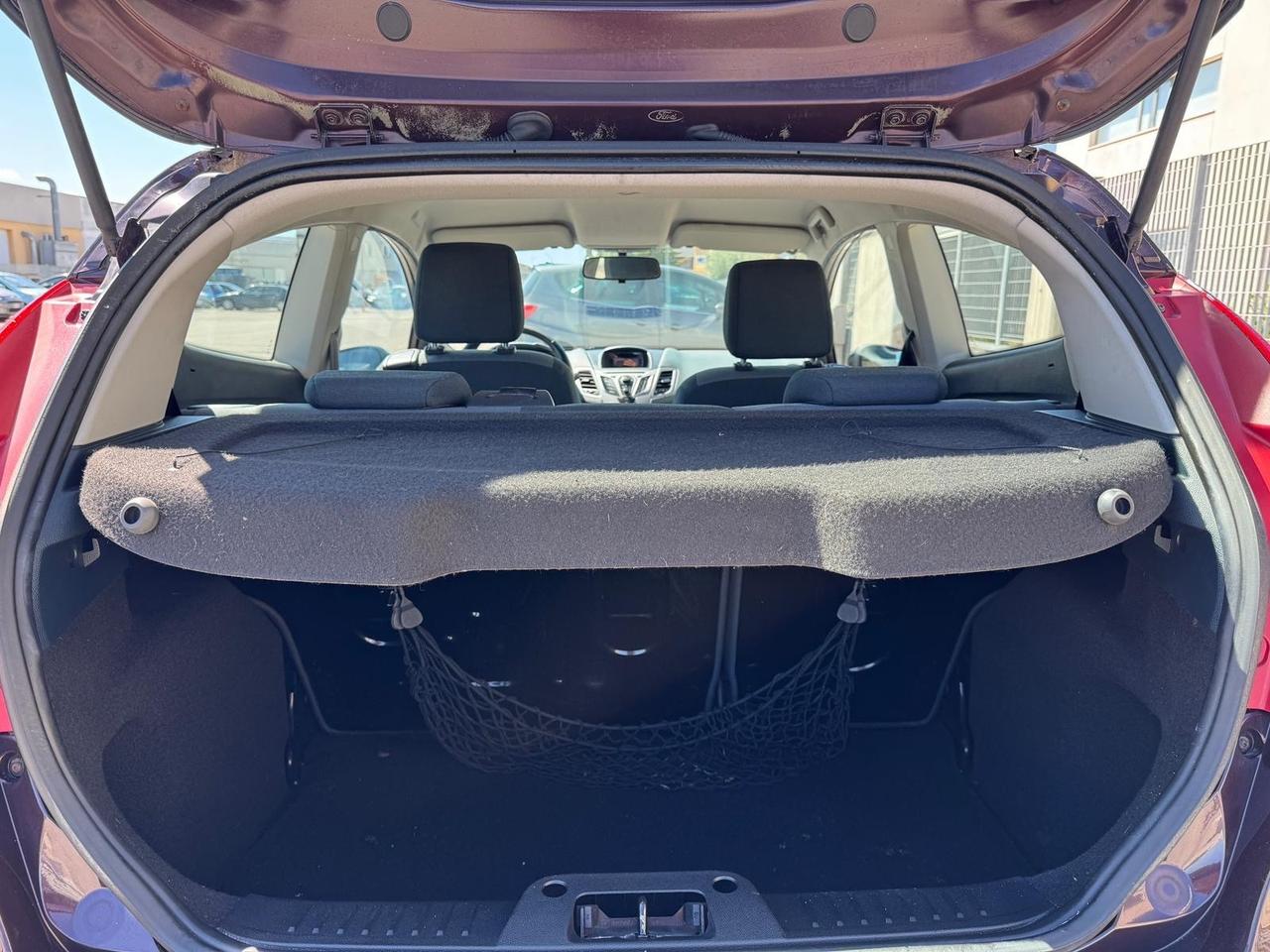 FORD FIESTA 1.2 benz 3p Titanium 130000 km