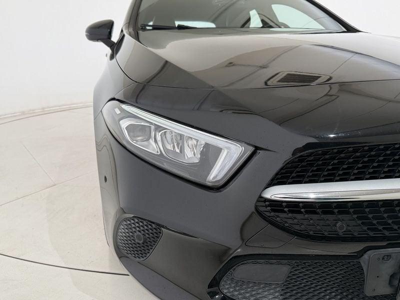 Mercedes-Benz Classe A A 180 d Sport auto