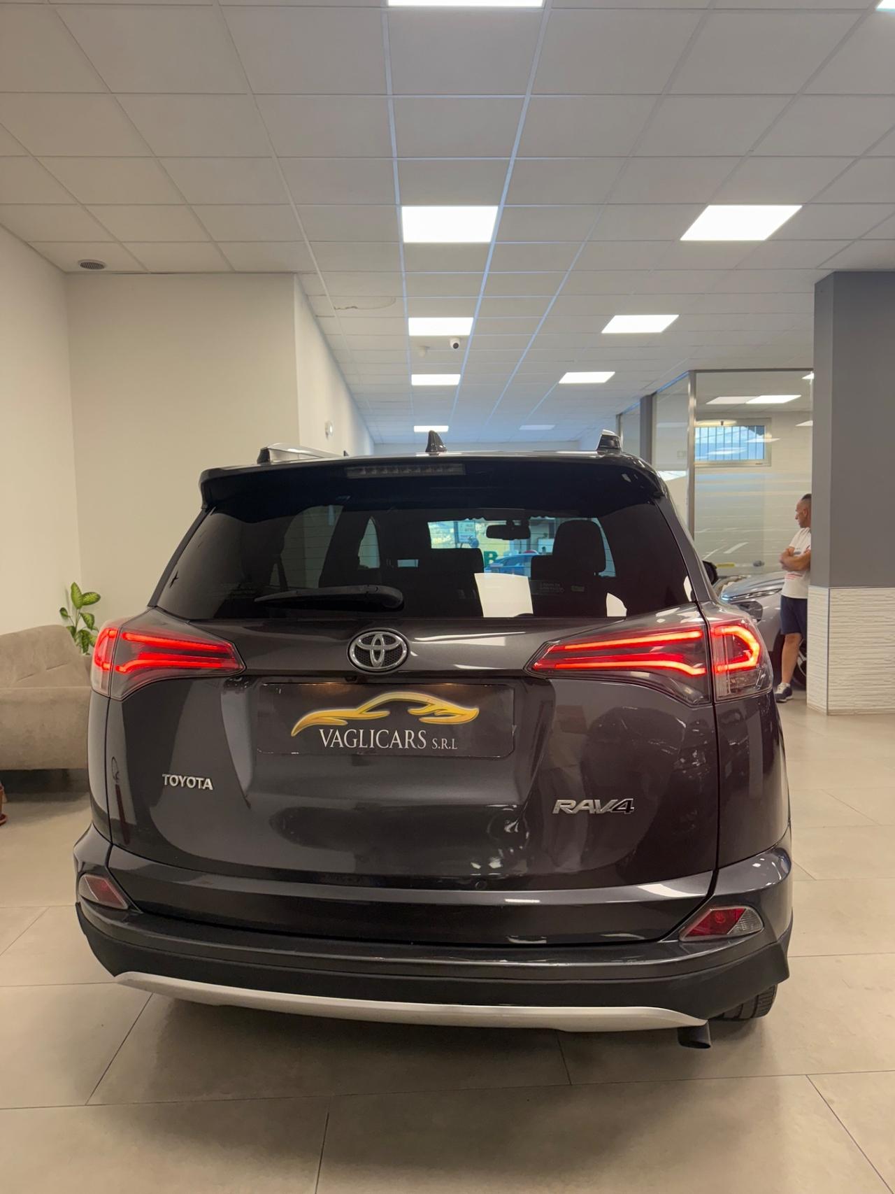 Toyota RAV 4 RAV4 2.0 D-4D 2WD Lounge