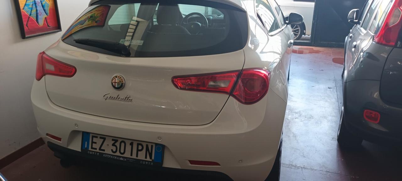 Alfa Romeo Giulietta 1.6 JTDm-2 105 CV Exclusive