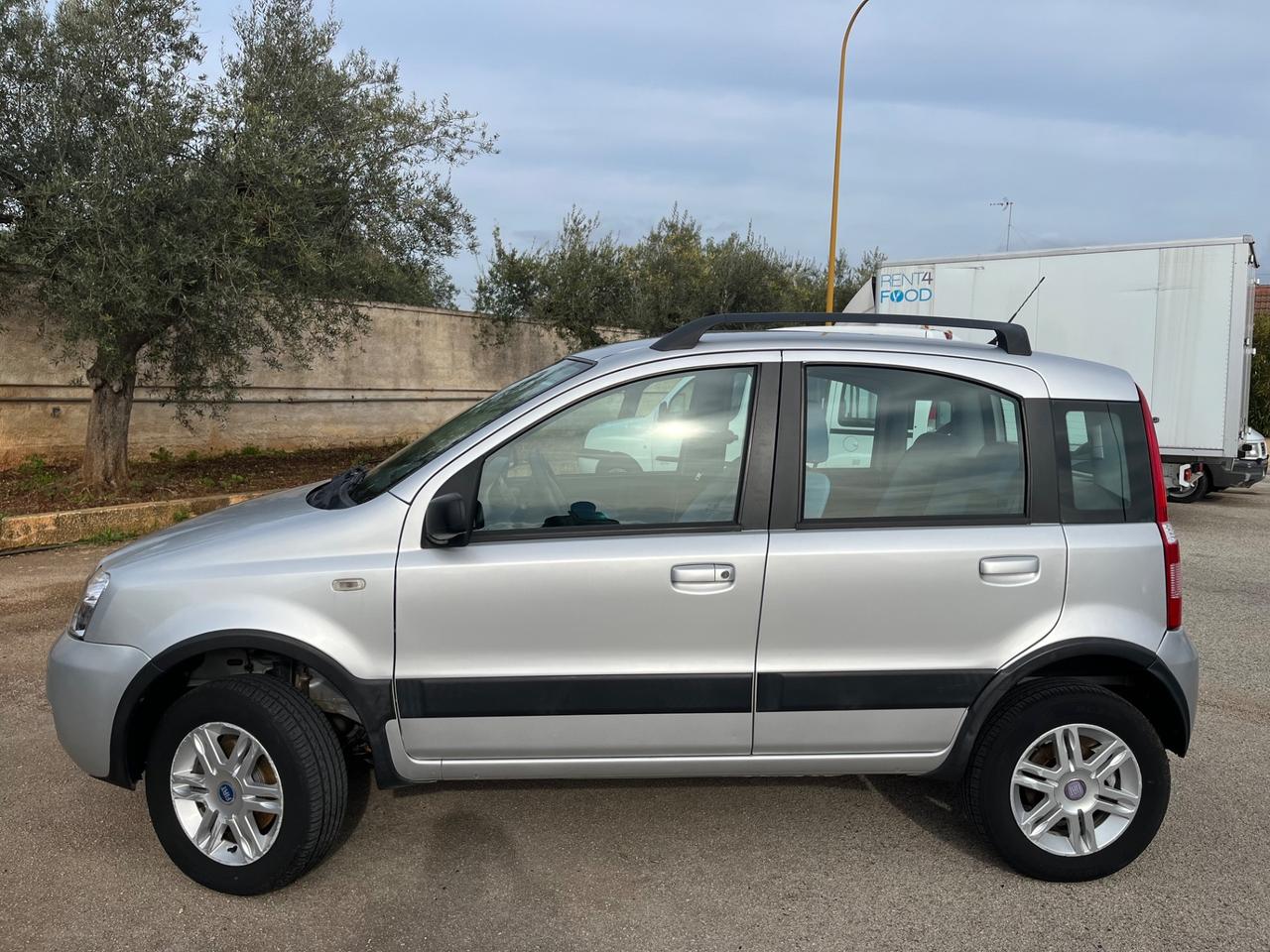Fiat Panda 1.3 MJT 16V DPF 4x4 Climbing