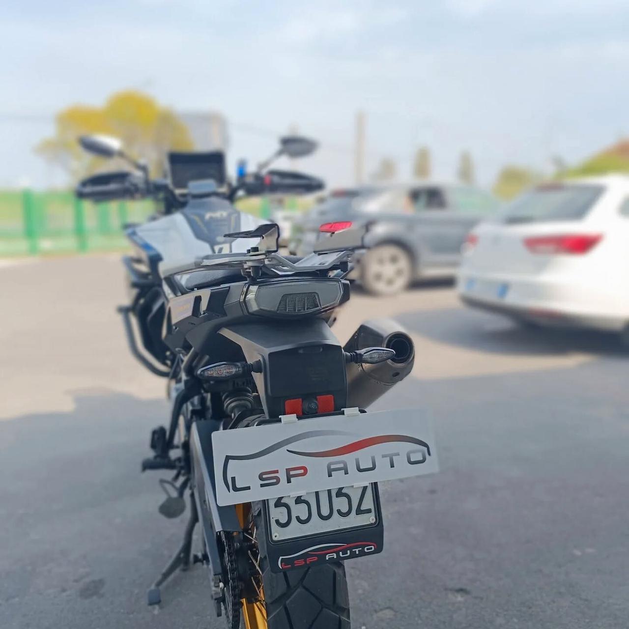 Cf Moto 800MT expoler AKRAPOVIC