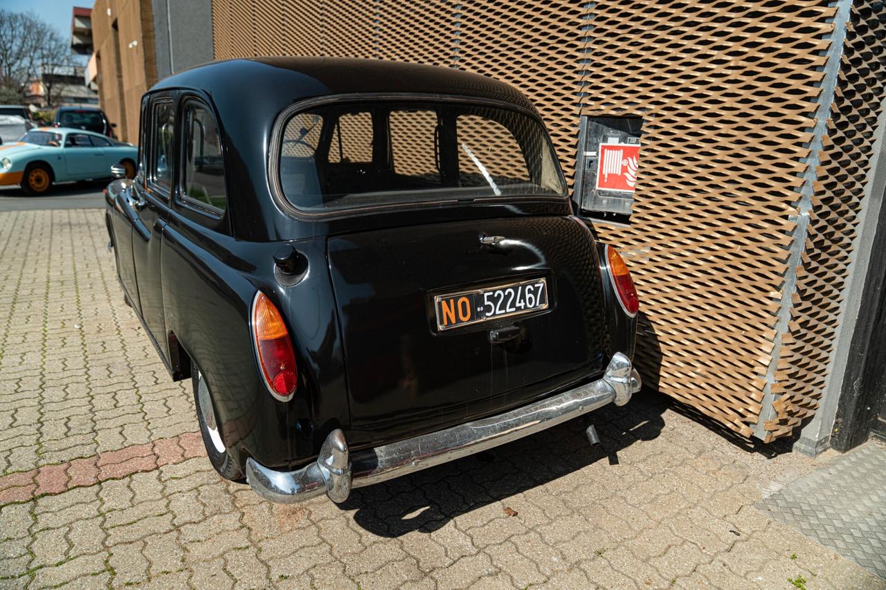 Austin FX4 "LONDON TAXI" - AUS00014