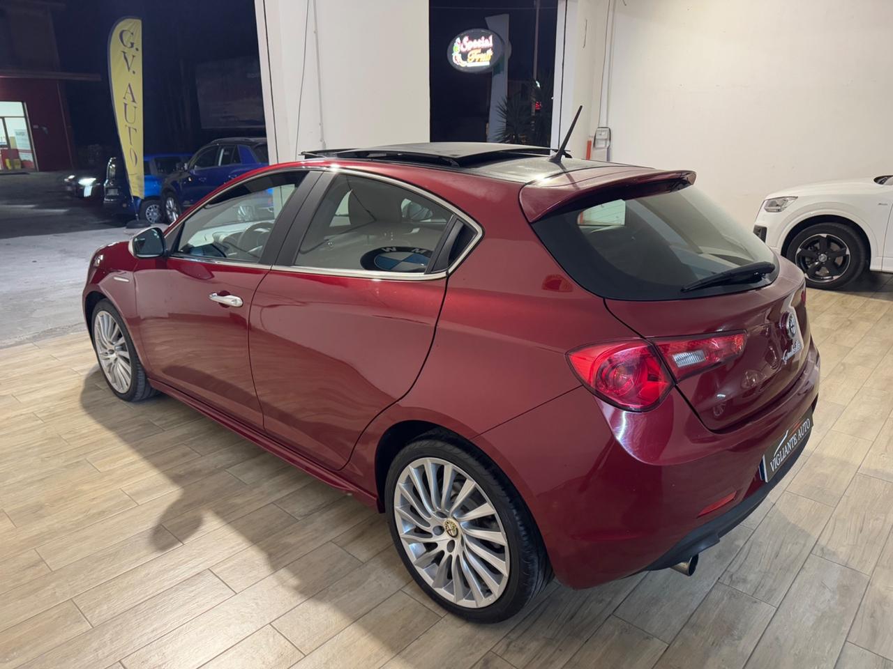 Alfa Romeo Giulietta 1.6 JTDm-2 105 CV Distinctive