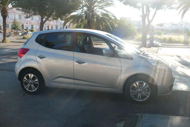 KIA Venga 1.4 CRDi 90 CV S&S High Tech