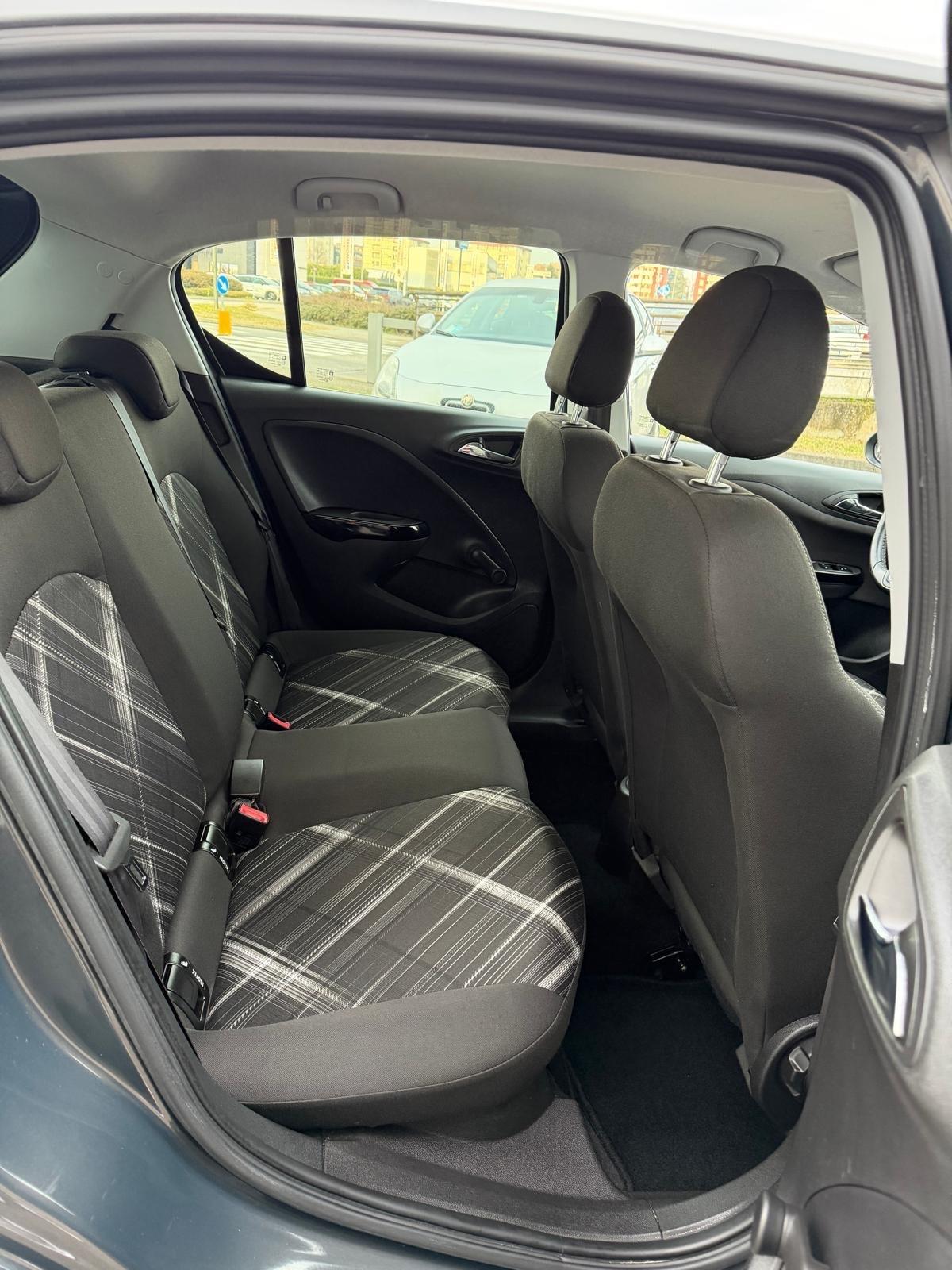 Opel Corsa 1.4 90CV GPL Tech 5 porte b-Color