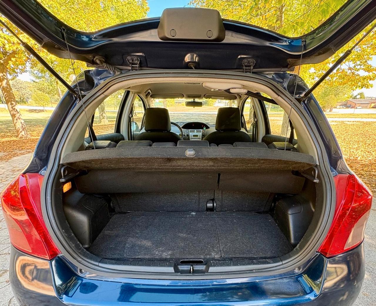 Toyota Yaris 1.4 D-4D 5 porte Navi