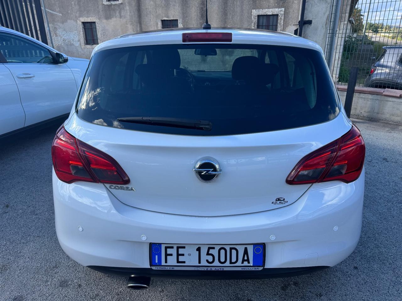 Opel Corsa 1.4 90CV GPL Tech 5 porte b-Color