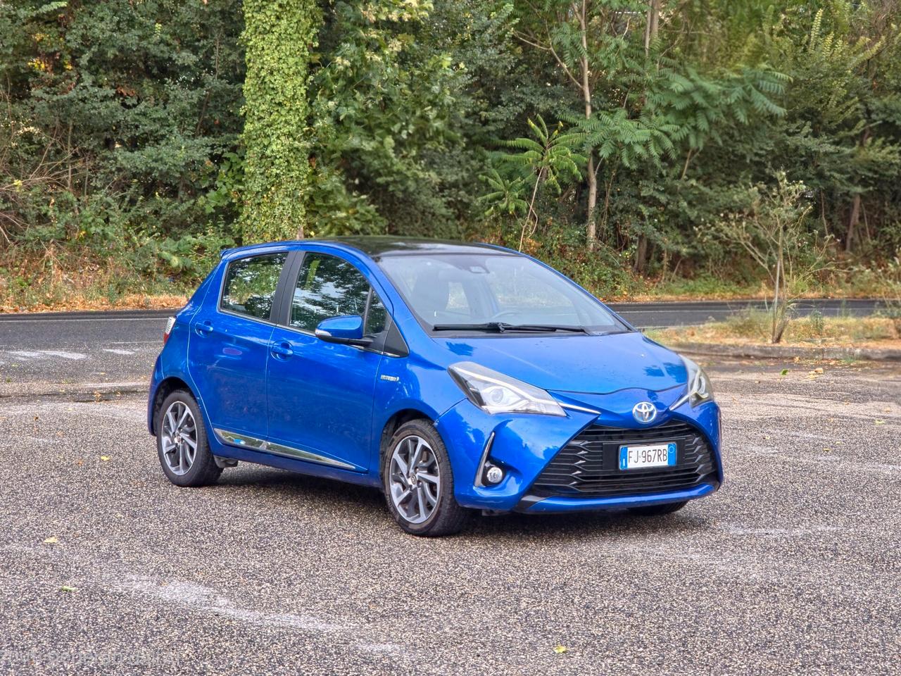 Toyota Yaris 1.5 Hybrid 5 porte Trend White Edition E6B Automatica NEO 2017