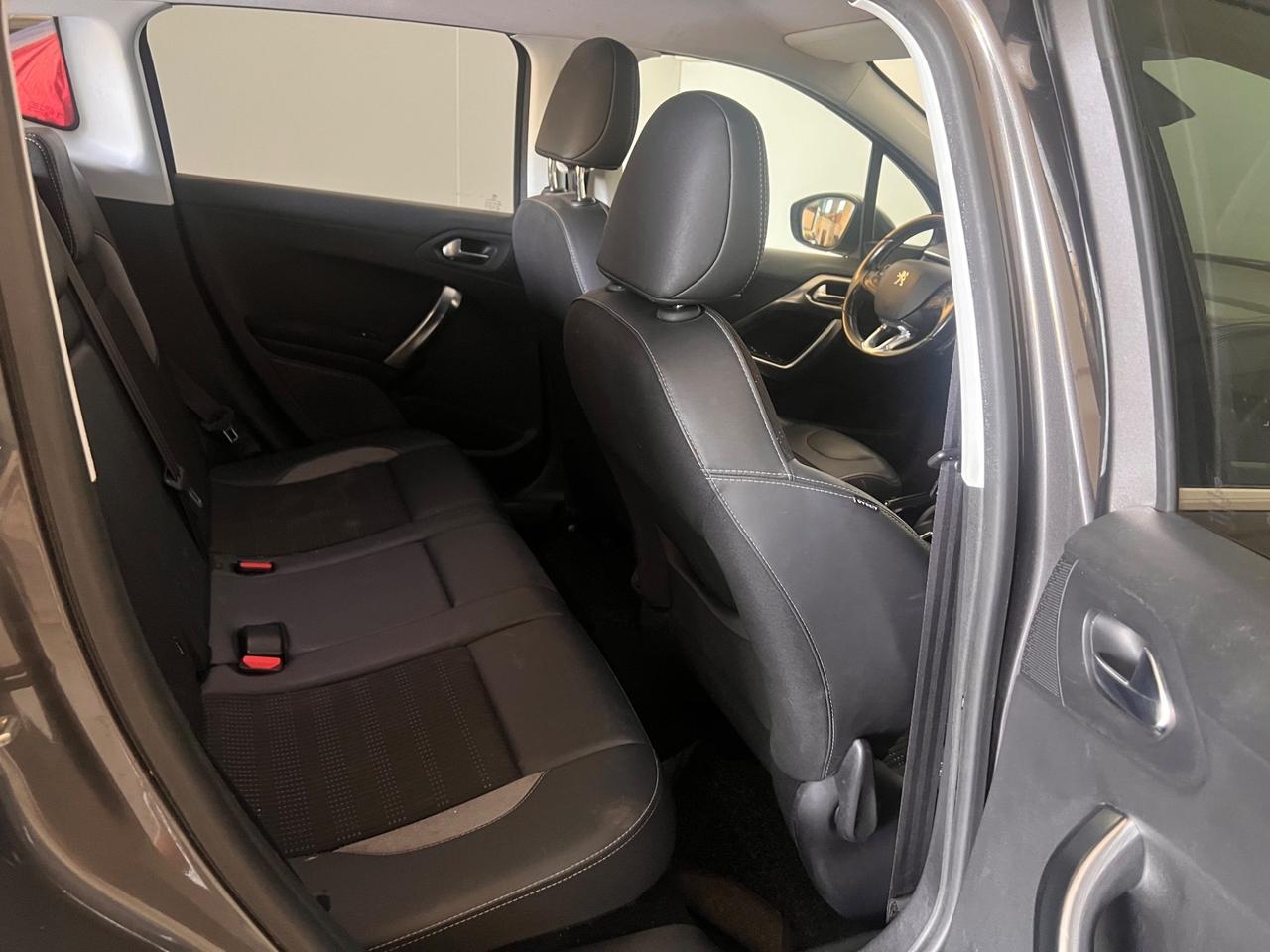 Peugeot 2008 1.5 BlueHDi 120 S&S Allure