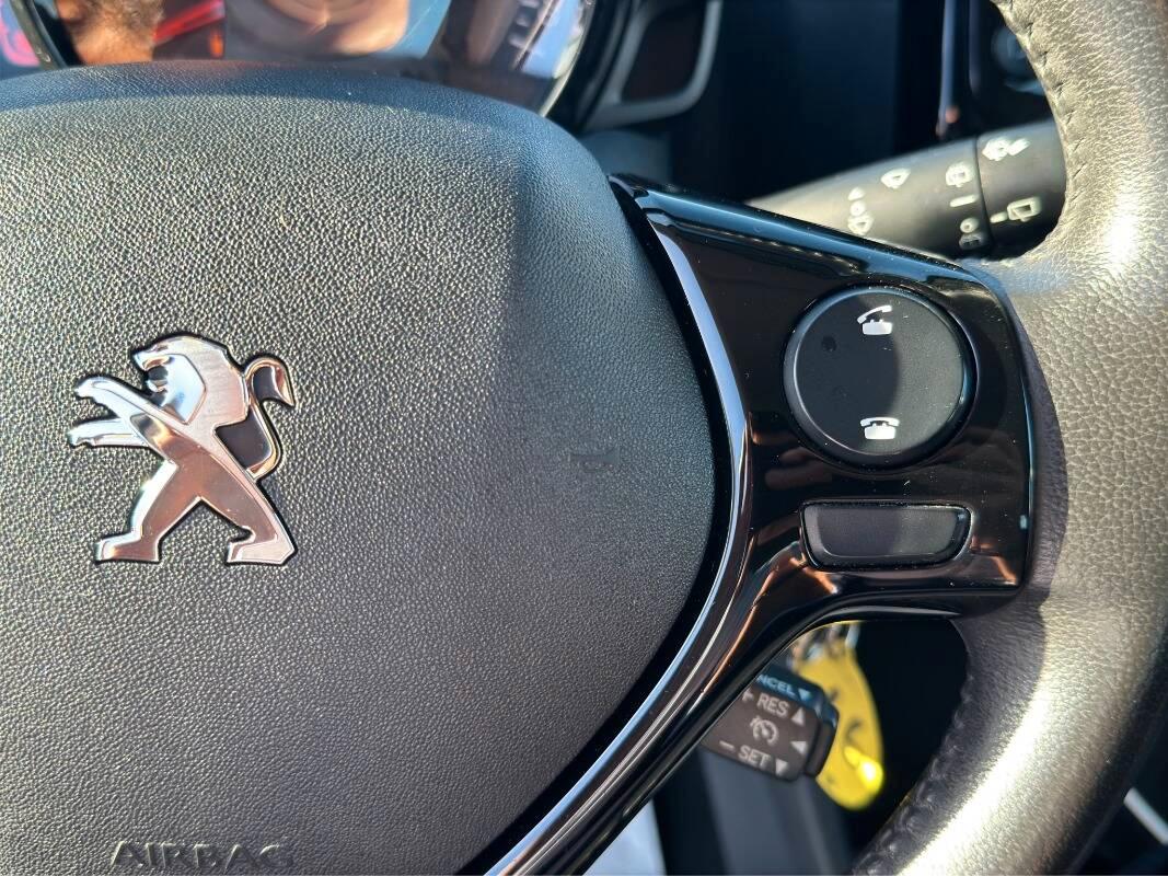 Peugeot 108 1.0 vti Allure s&s 5p NEOPATENTATI CON CARPLAY