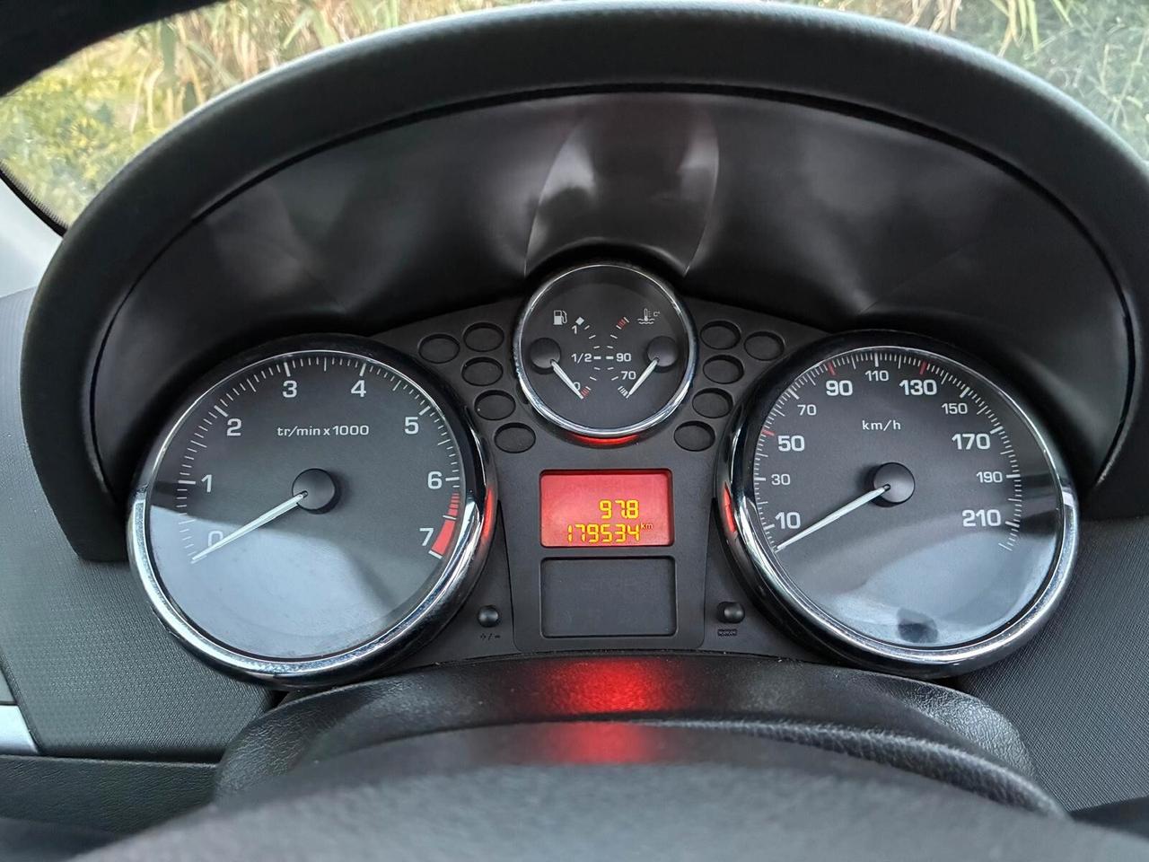 Peugeot 207 1.6 VTi 120CV CC Tecno