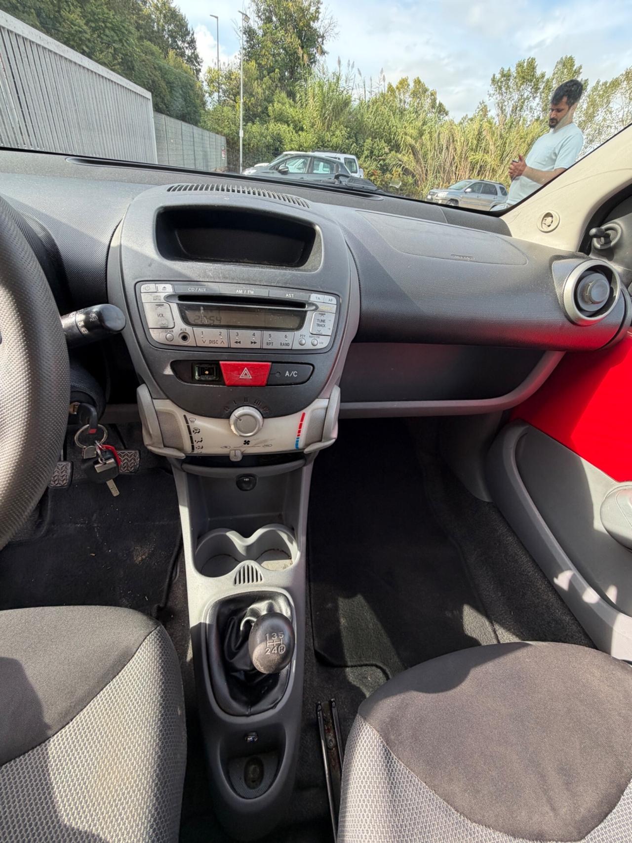 Toyota Aygo 1.4 turbodiesel 3 porte Sol