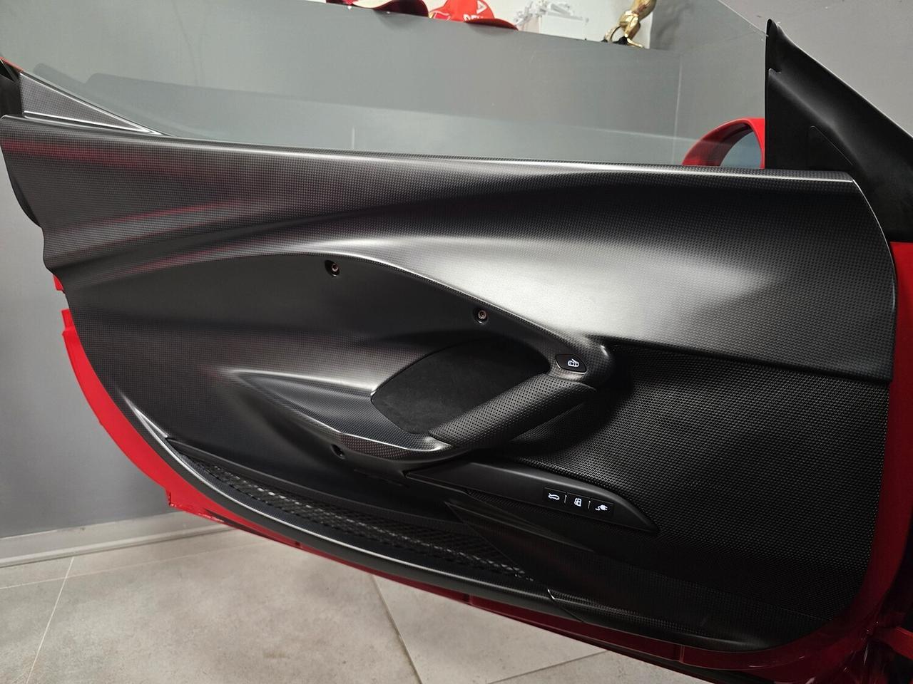 296 GTB 3.0 ASSETTO FIORANO SERVICE+FERRARI POWER FINO AL 2029 (VALORE €50.000)