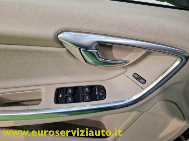 VOLVO V60 T3 Powershift Kinetic