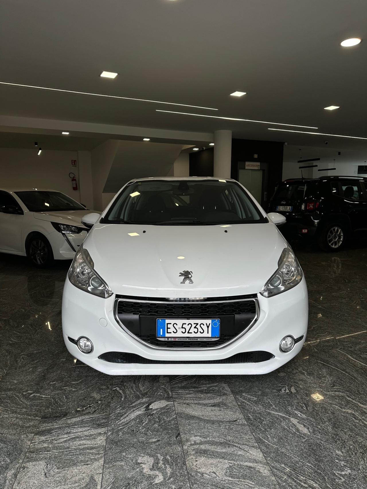 Peugeot 208 1.2 VTi 82 CV 5 porte Allure