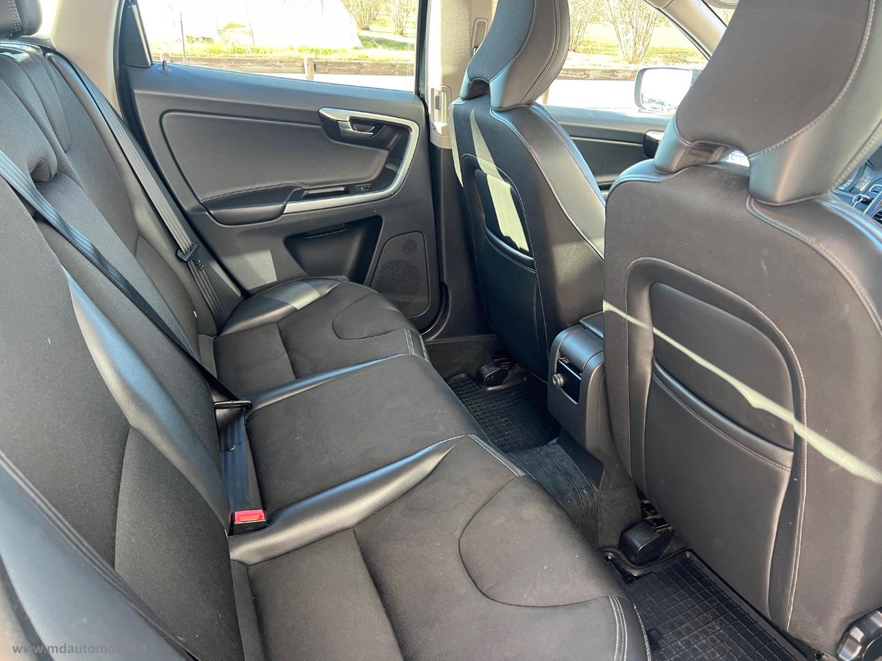 VOLVO XC60 D3 Geartronic Business 8 MARCE NAVIGATORE