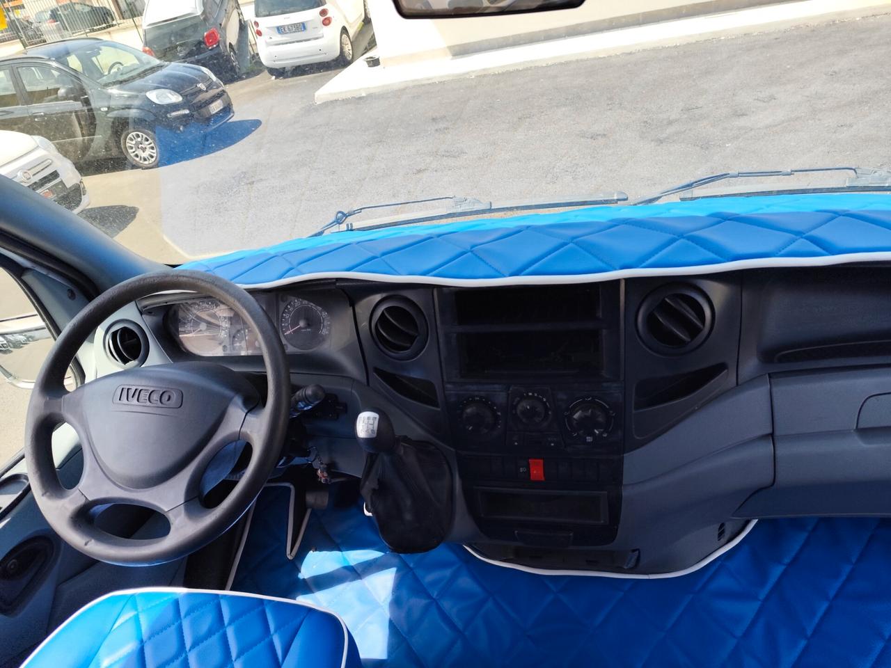 Iveco Trasporto cavalli 35c14