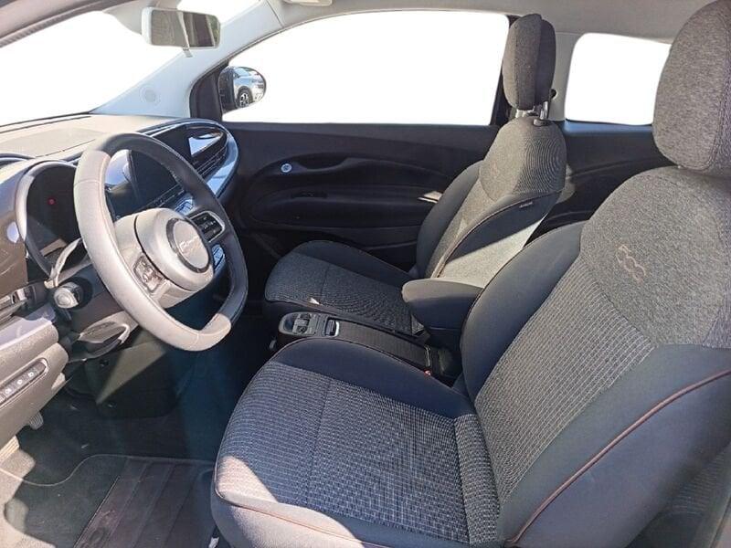 FIAT 500 500e 42 kWh La Prima