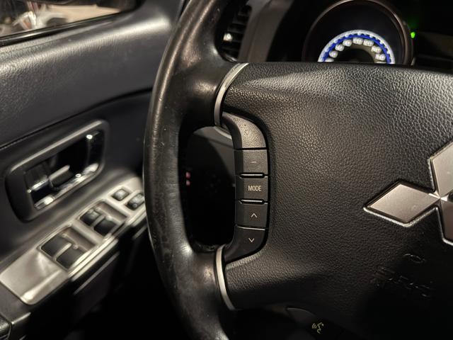 MITSUBISHI Pajero 3.8 V6 24V aut. 5p. Instyle *VEICOLO SPECIALE*