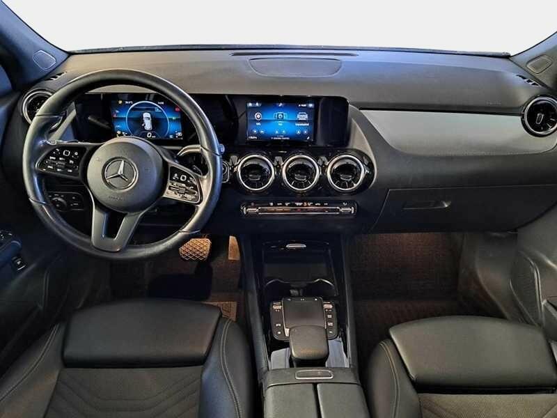 MERCEDES-BENZ GLA 200 d Automatic Sport