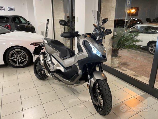 Honda X-Adv 750cc anno 2019 Grigio opaco km 6000